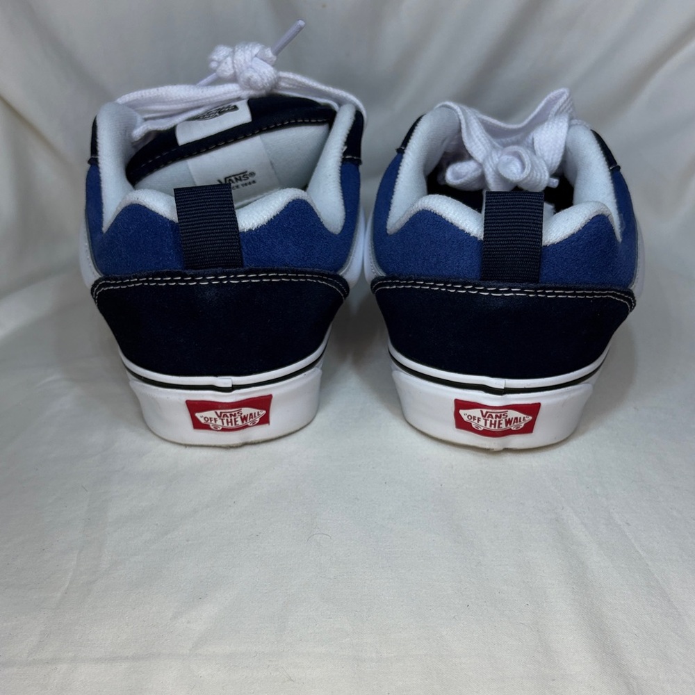 Vans Knu Skool Skate Shoe Navy True White Low-Top Sneakers - Picture 6 of 9